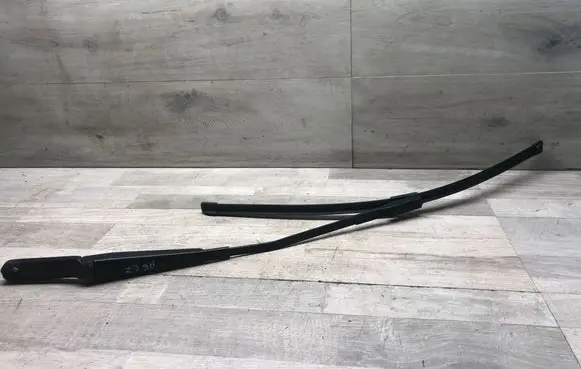 Audi A6 C7 Front wiper blade arm 4G1955407D