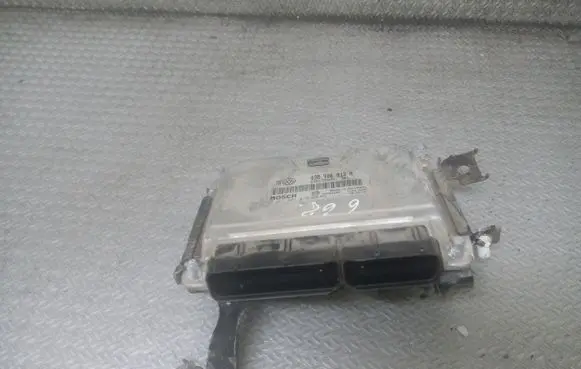 Volkswagen Golf IV Engine control unit/module 0281001979 038906012M