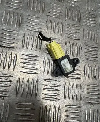 Hyundai Santa Fe Airbag deployment crash/impact sensor 95930s1000