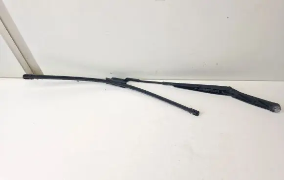 Volkswagen PASSAT B8 Windshield/front glass wiper blade 3G1955409