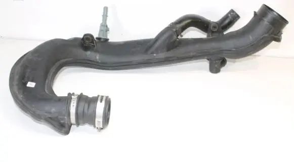 Ford Fusion Air intake hose/pipe HS739C623