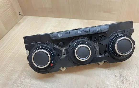 Skoda Octavia Mk3 (5E) Climate control unit 3T0820047R 5HB00975240