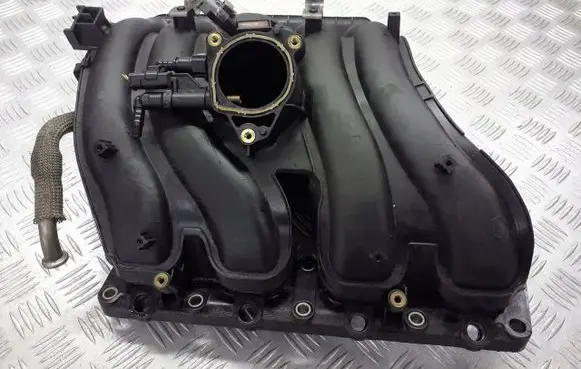 Citroen Xsara Picasso Intake manifold 9636741080