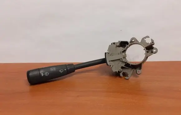 Mercedes-Benz E W210 Indicator stalk 2085450010 6061