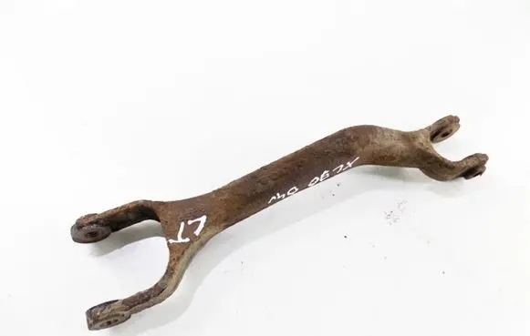 Volvo XC90 Rear control arm