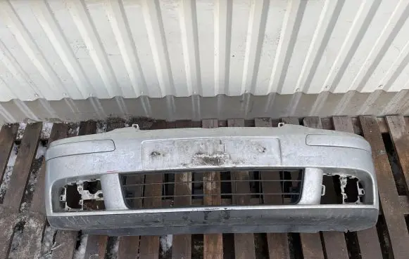 Volkswagen Golf V Front bumper 1K0807217 15023810