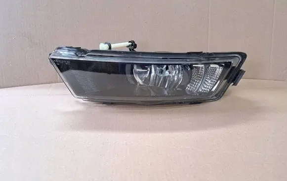 Skoda Rapid (NH) Front fog light 5JA941699C