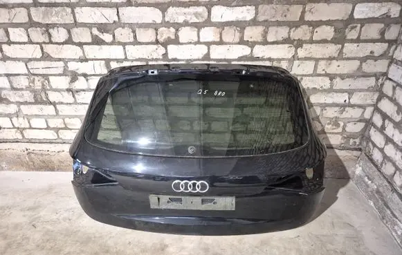 Tailgate/trunk/boot lid