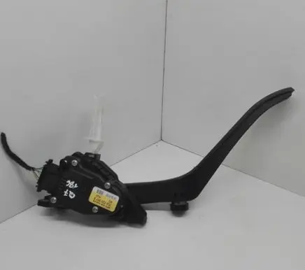 Audi Q7 4L Accelerator throttle pedal 7L0723507E