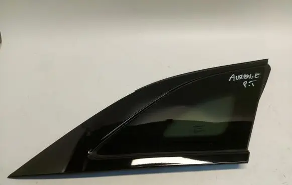 Renault Megane E-Tech Rear side window