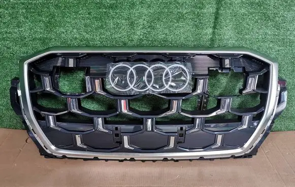 Audi Q7 4M Front bumper upper radiator grill 4M0853651BP 4M0853651BN