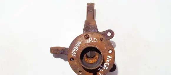 Front wheel hub