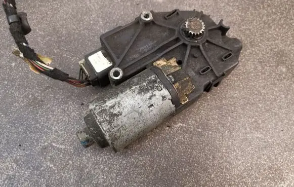 Sunroof motor/actuator