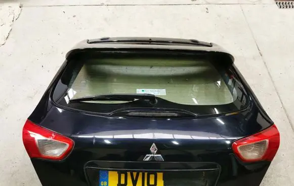 Mitsubishi Lancer X Tailgate/trunk/boot lid