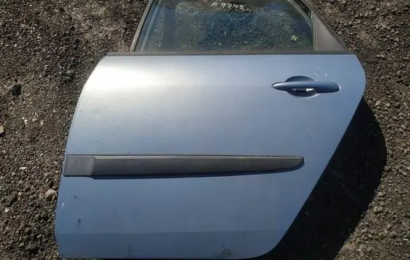 Rear door