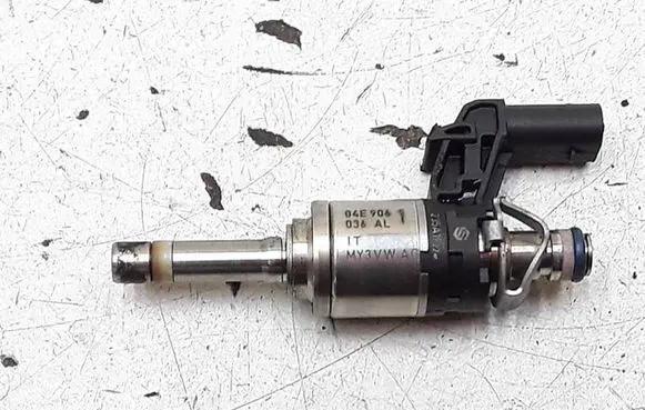 Volkswagen Sharan Fuel injector 04E906036AL