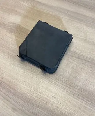 Nissan Qashqai+2 Fuse box cover