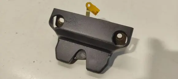 Renault Laguna I Tailgate/trunk/boot lock/catch/latch 7700823676