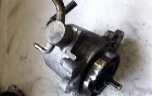 Mazda 6 Vacuum pump RF5C