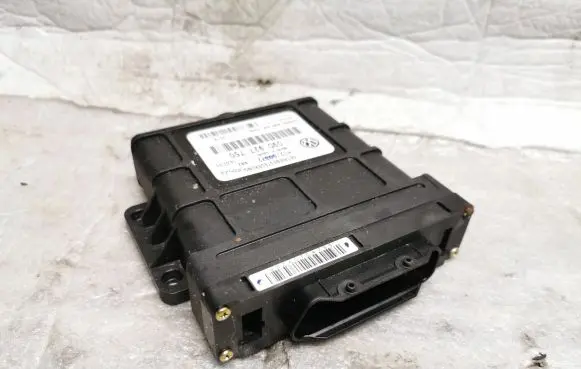 Volkswagen Touareg I Gearbox control unit/module 09D927750 H12S0372 UDFC001215