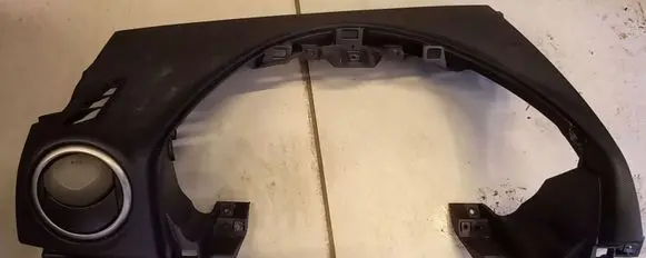 Mazda 3 I Dashboard trim