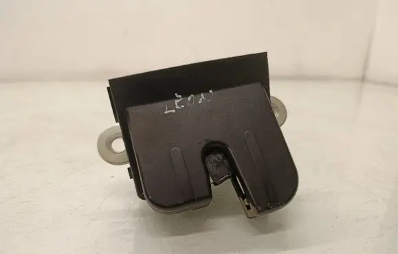 Seat Leon (1P) Tailgate/trunk/boot lock/catch/latch 1P0827505B