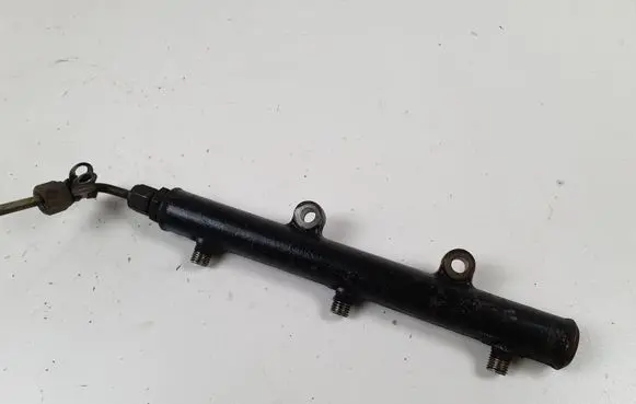 Land Rover Discovery 3 - LR3 Fuel main line pipe A2C20001291 4R8Q9D280BC