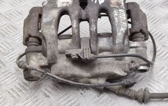 Mercedes-Benz Vito Viano W639 Front brake caliper 928909
