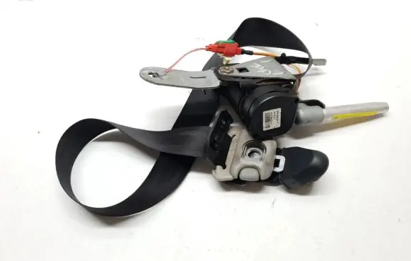 Mitsubishi Carisma Front seatbelt 570321200