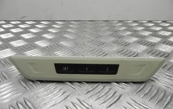 BMW 5 G30 G31 G38 Seat memory switch 6826747 T4707
