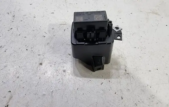 Audi A6 S6 C7 4G Ignition relay 4H0909131 3409010103 021406S