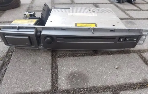 BMW 7 E65 E66 CD/DVD changer 6947711 656247743200 6941354