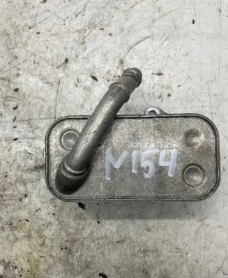 BMW 3 F30 F35 F31 Engine oil radiator 7525333 52475638 7100597
