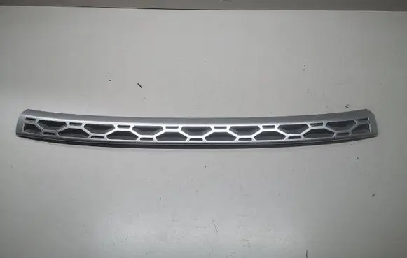 Land Rover Discovery Sport Front bumper upper radiator grill fk728a100caw T78292