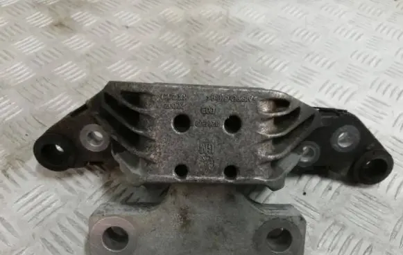 Opel Astra K Glove box 39080458 806209201 586831