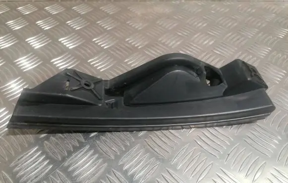 Volkswagen Caddy Front bumper mounting bracket 1T0807889A