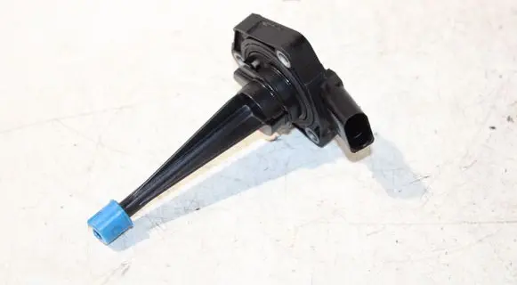 Volkswagen Transporter - Caravelle T6 Oil pressure sensor 04L907660B
