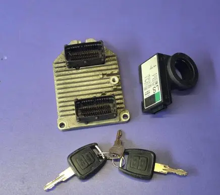Opel Zafira A Engine ECU kit and lock set 55351752 5WK91727