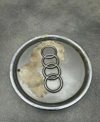 Audi A3 S3 8L Original wheel cap 8L0601165A