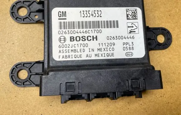 Opel Insignia A Parking PDC control unit/module 13354532