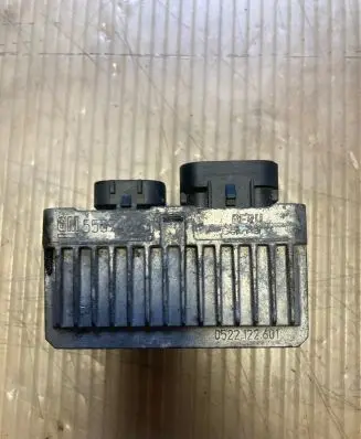 Chevrolet Captiva Glow plug pre-heat relay 55574293