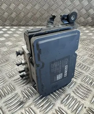 Volvo XC60 ABS Pump 31329139 11W477 10092604103