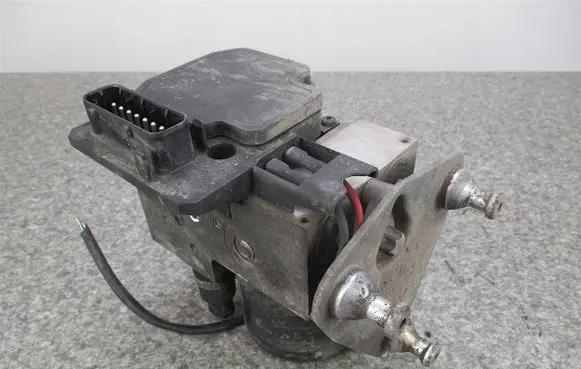 Mercedes-Benz Vaneo W414 ABS Pump A0044310812