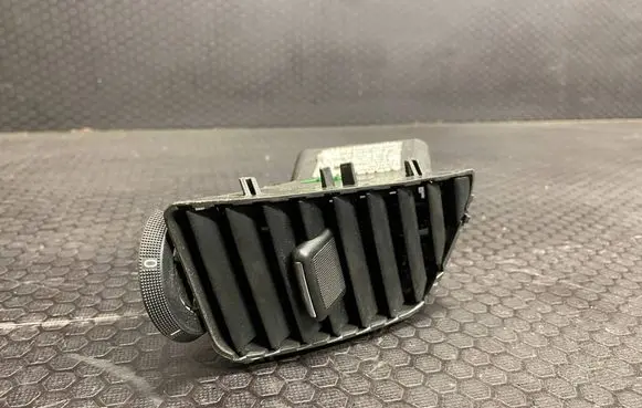 Opel Insignia A Dash center air vent grill 13282237 201012131