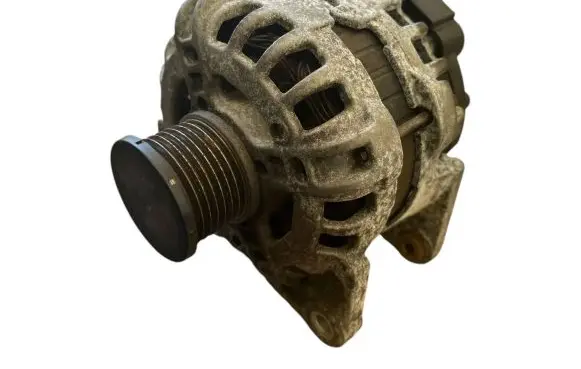 Renault Clio IV Generator/alternator 231006007R F000BL04C4