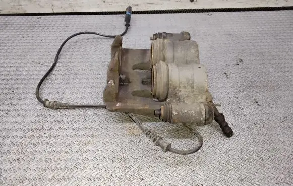 Mercedes-Benz Sprinter W906 Front brake caliper
