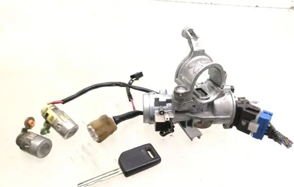 Mitsubishi Space Wagon Ignition lock 337860 860W87