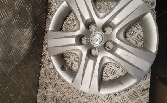 Opel Insignia A R17 wheel hub/cap/trim 13312568