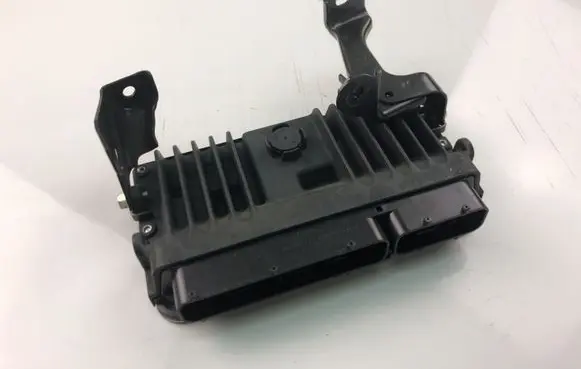 Toyota C-HR I Engine control unit/module 89661K0082