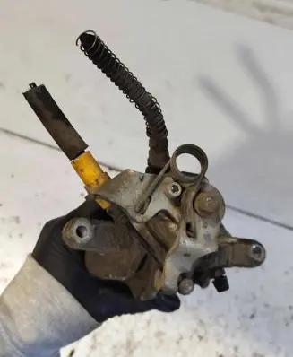Opel Vivaro Rear brake caliper